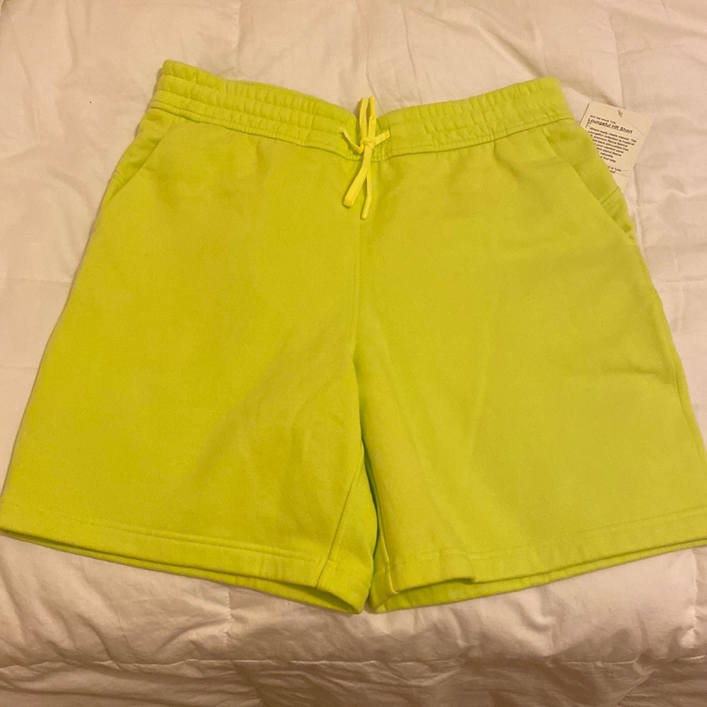 NWT- Lululemon - Loungeful HR Short 7” - 10